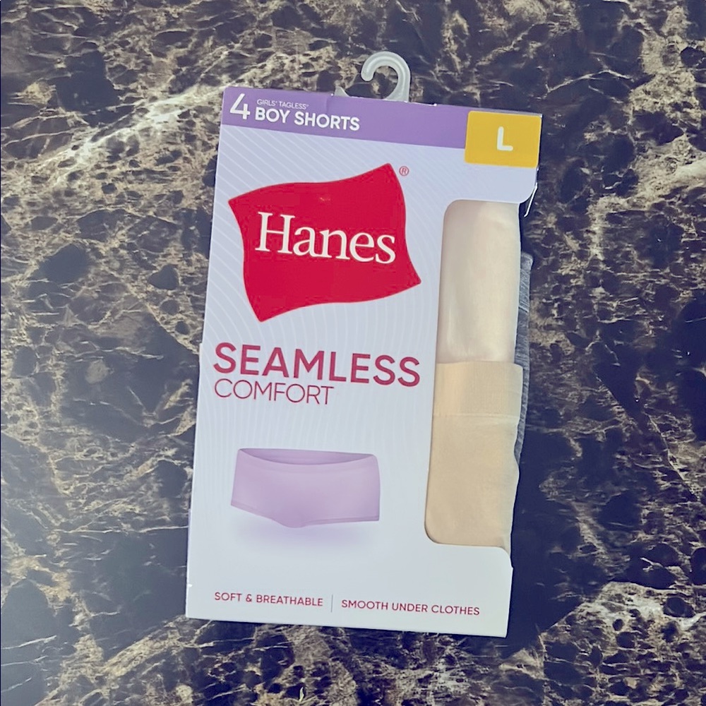 NWT Hanes Girls’ Seamless Comfort Boy Shorts